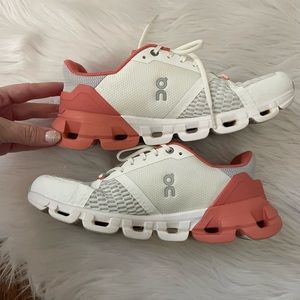 Women’s On Cloudflyer 2.0/ White and Coral Athletic Sneakers/ EUC/ Size 7